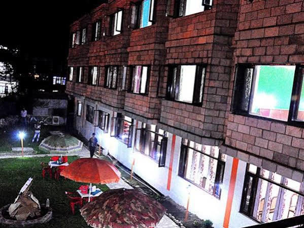 Kapoor Resorts - Manali (Himachal Pradesh) — Photos 2